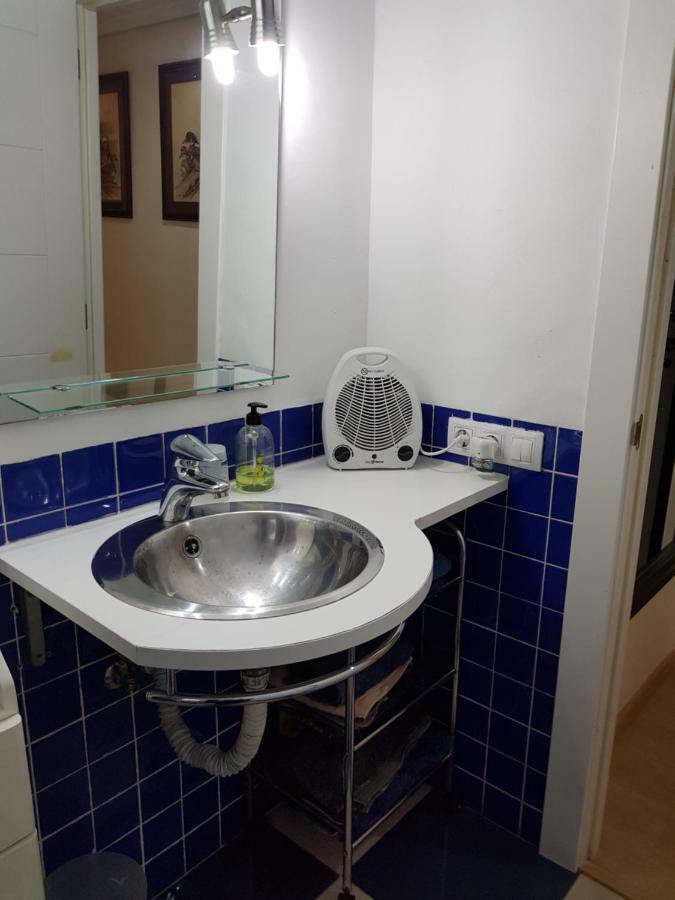 Апартаменти Habitacion Privada A 1500 Metros De La Playa Валенсія Екстер'єр фото